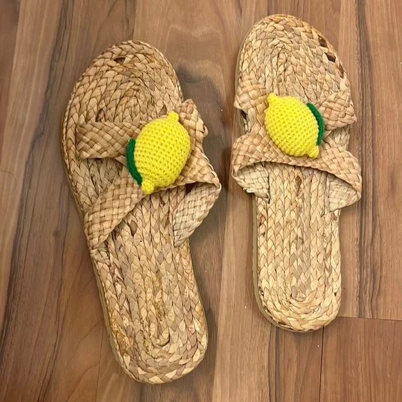 Lightweight Woven Lemon Slides - Picture 2 of 6
